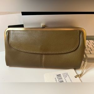 Hobo Lauren wallet NWT